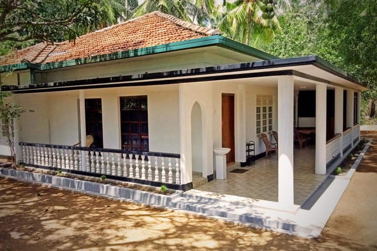 Abhaya Resorts Anuradhapura Exteriör bild