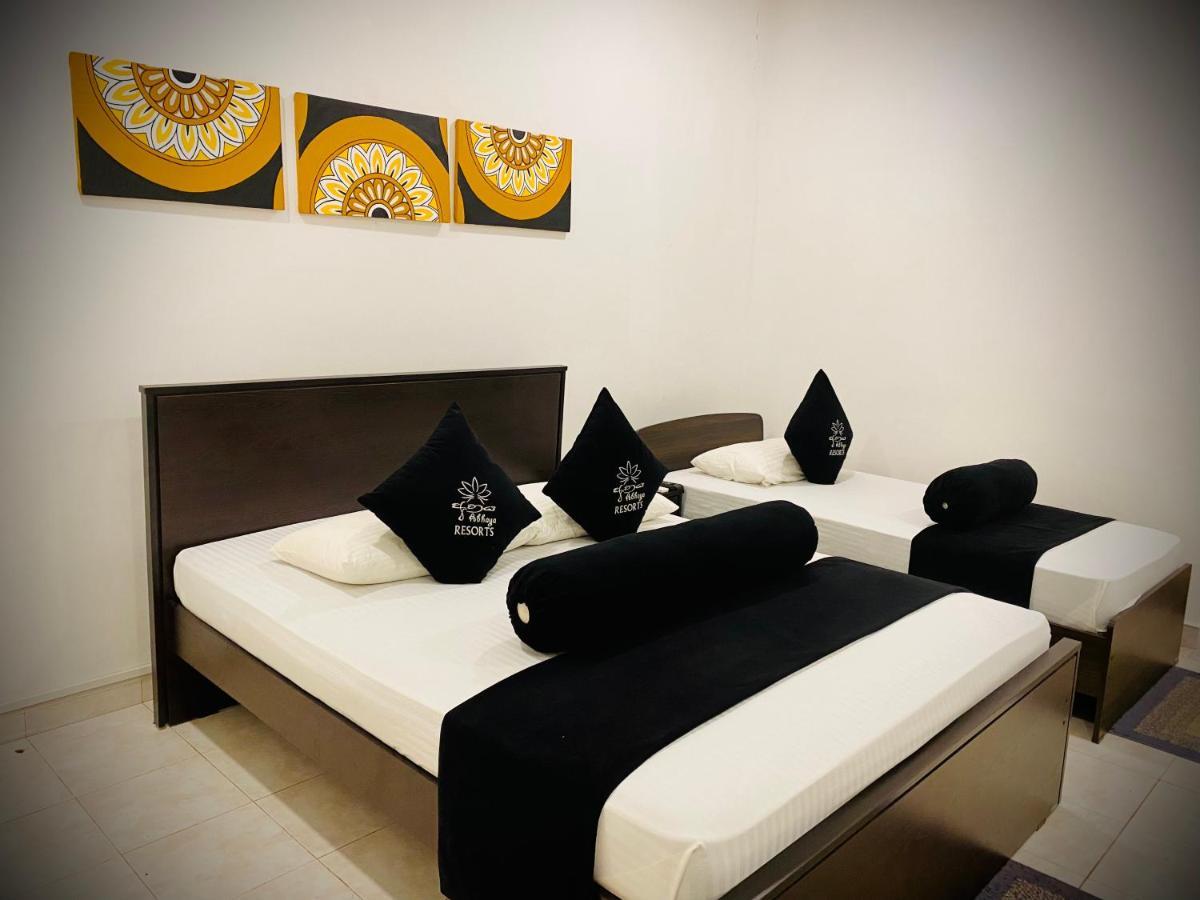 Abhaya Resorts Anuradhapura Exteriör bild